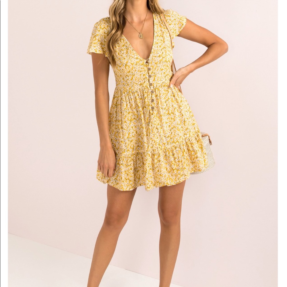 Pretty Yellow Dress! BRAND NEW WITH TAGS